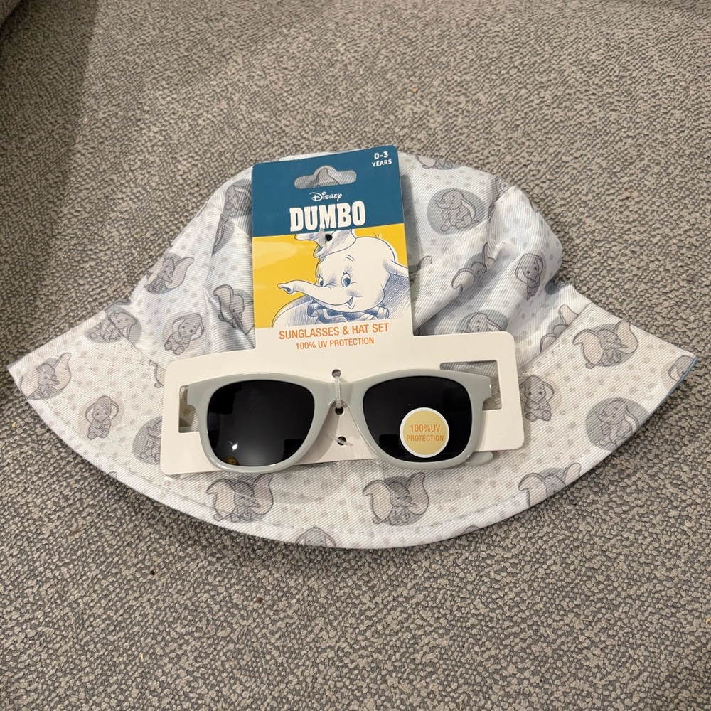 Disney Dumbo Sun Hat and Sunglasses Set 😎